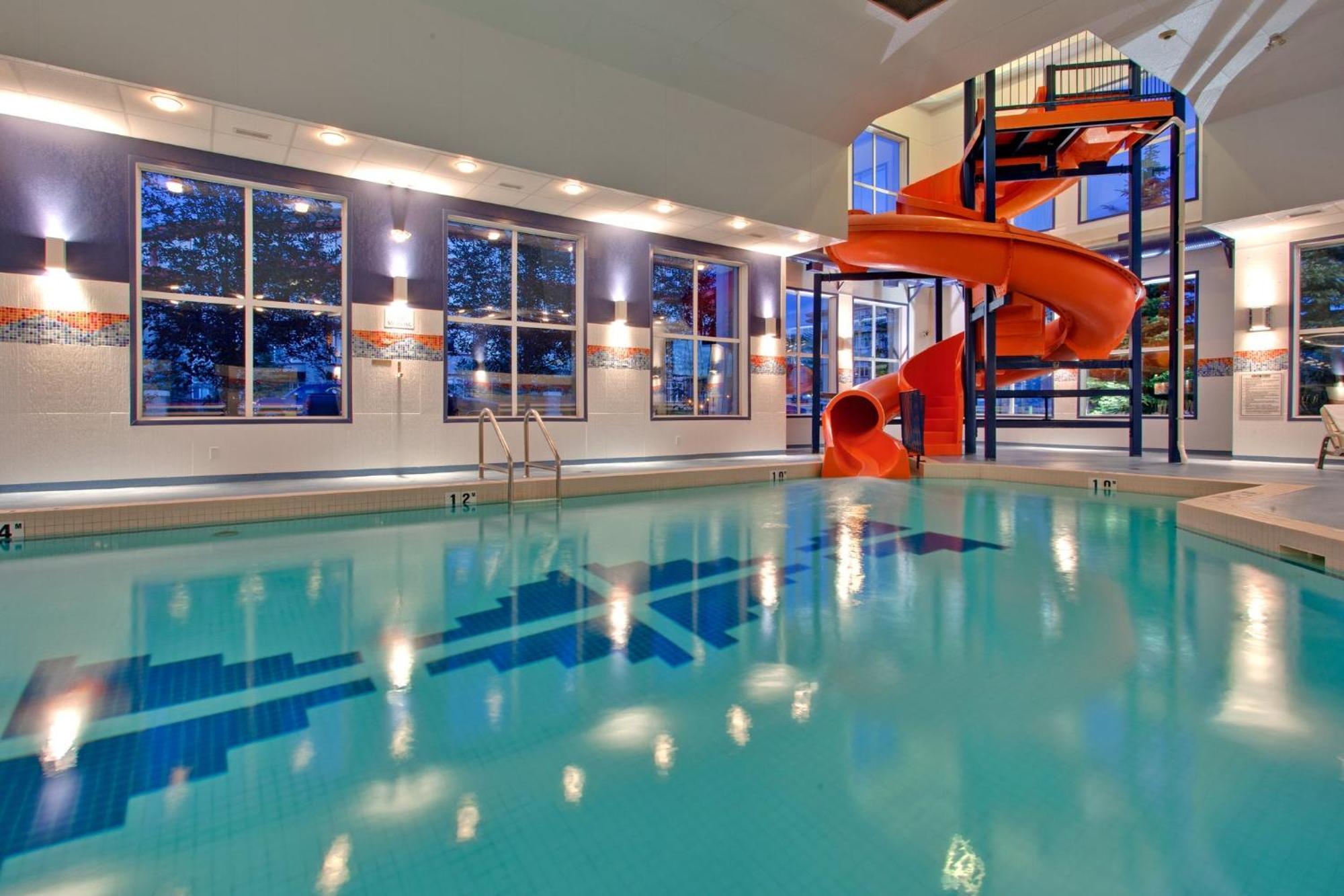 Holiday Inn Express Calgary South By Ihg Exterior foto